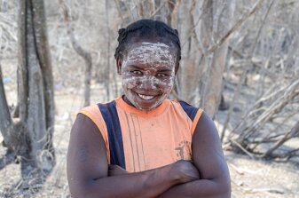 Andenkenverkäuferin in Morondava null